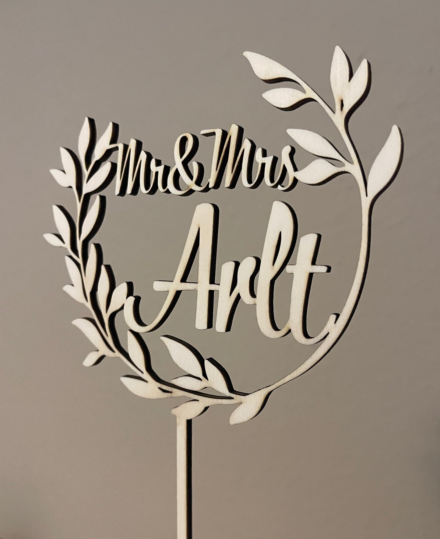 Cake Topper für Hochzeitstorte, personalisierter Cake Topper mit Namen, Mr und Mrs, Deko für Torte, Hochzeitsdeko Zweige