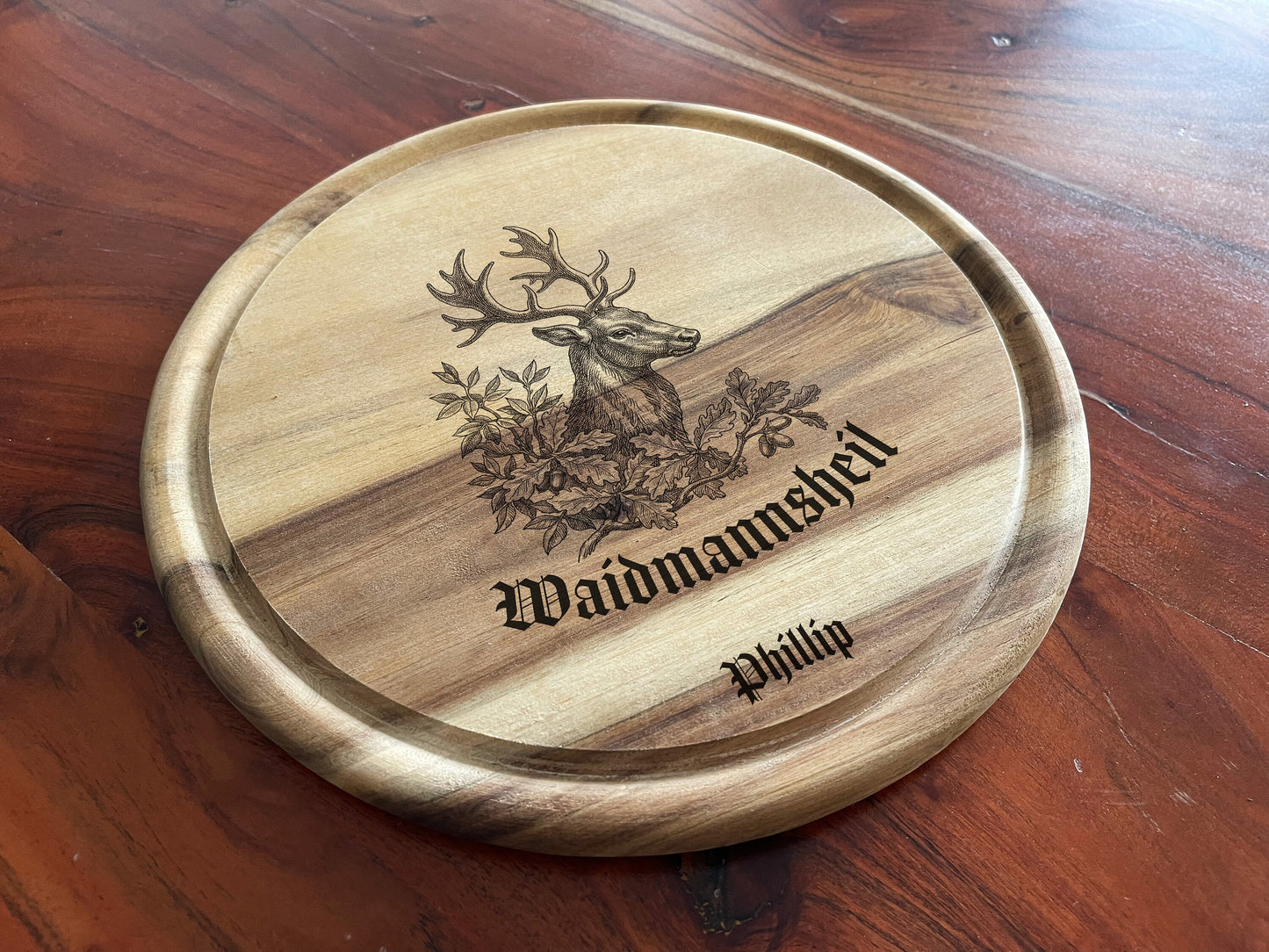 Personalisiertes rundes Holzbrett mit Hirsch Gravur für Jäger Wunschtext oder Name, Vesperbrett mit Griff, Waidmannsheil Spruch für die Jagd