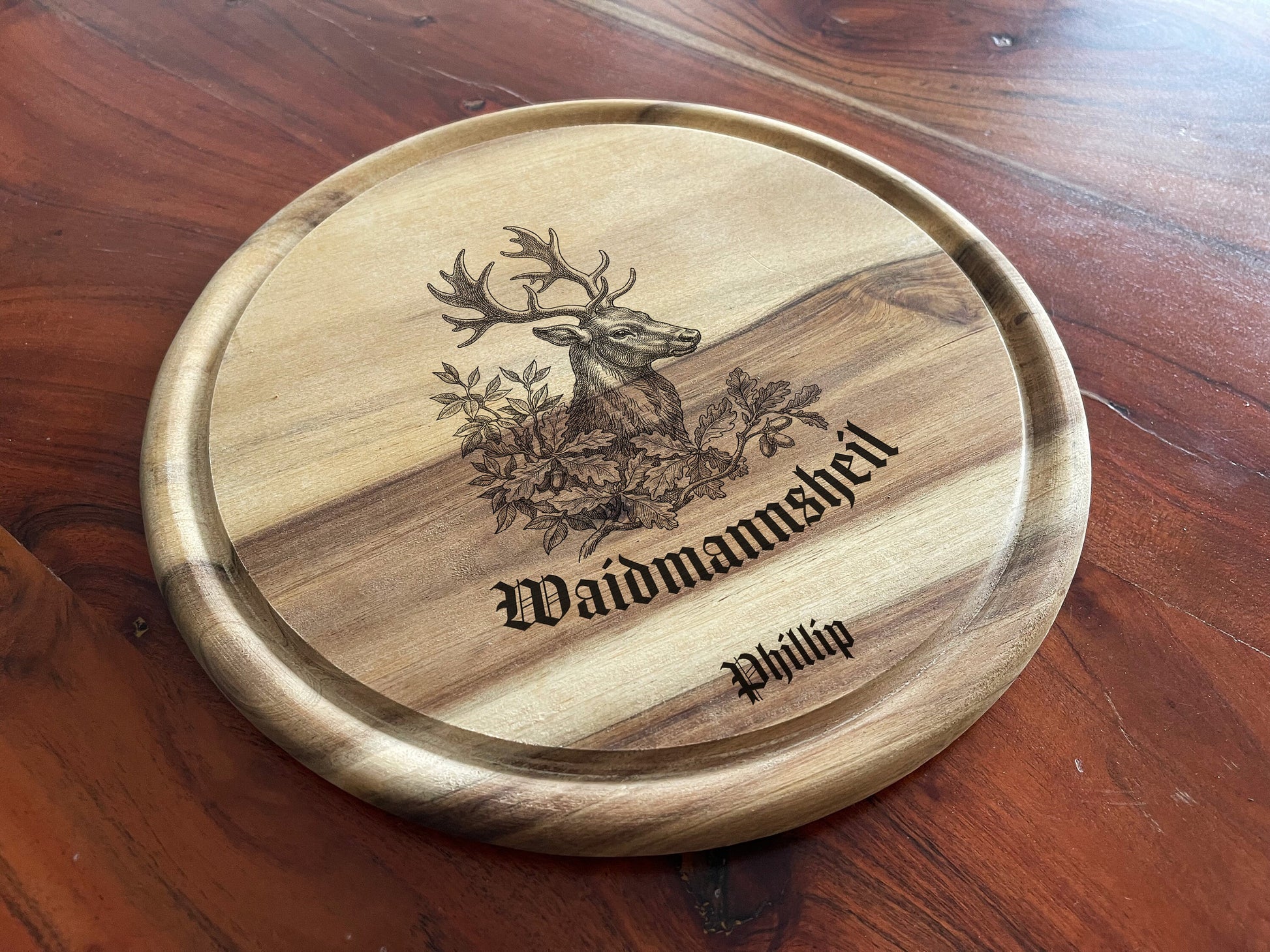 Personalisiertes rundes Holzbrett mit Hirsch Gravur für Jäger Wunschtext oder Name, Vesperbrett mit Griff, Waidmannsheil Spruch für die Jagd