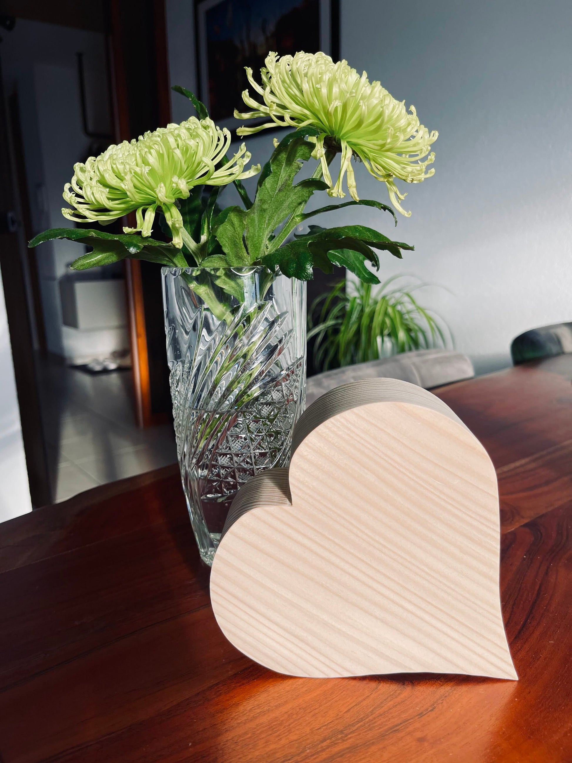 Herz aus Holz mit personalisierter Gravur zur Trauer, Abschied, Beerdigung, Trauerfeier, Erinnerung, Wunschtext auf Holzherz, individuell