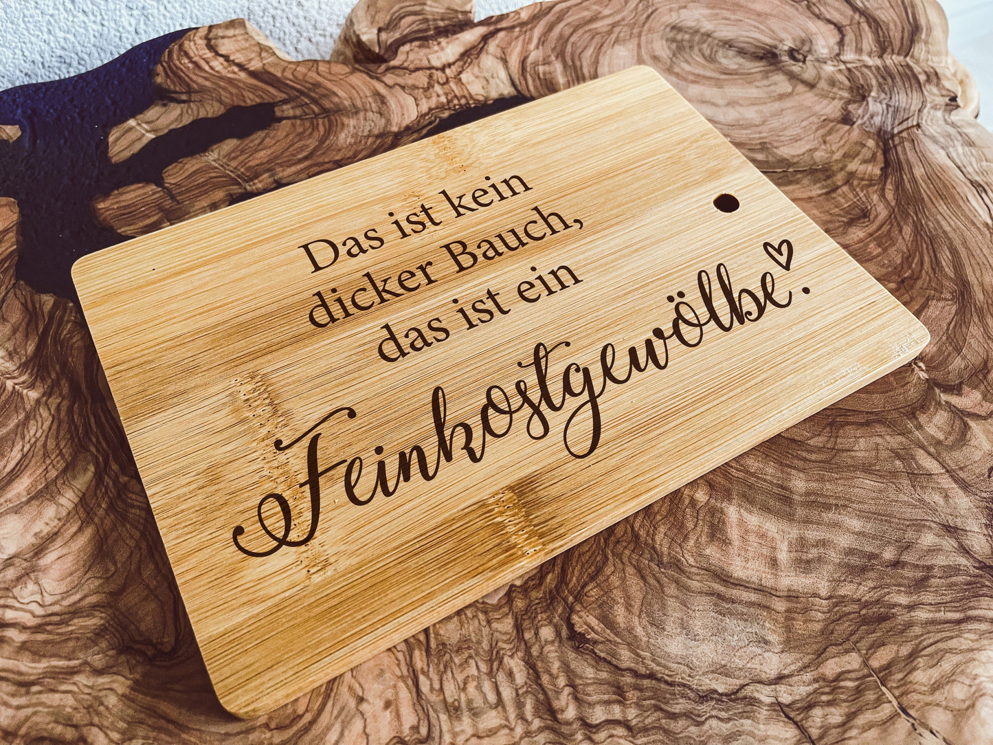 Vesperbrettchen mit lustigen Sprüchen – Bambus-Frühstücksbrett „Essen ist fertig“