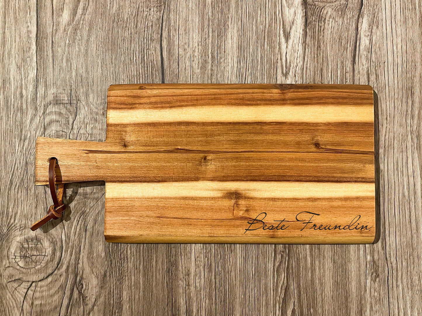 Personalized grill barbeque wooden board with desired text or name, snack board with handle, mountains, hiking, mountains, board with engraving
