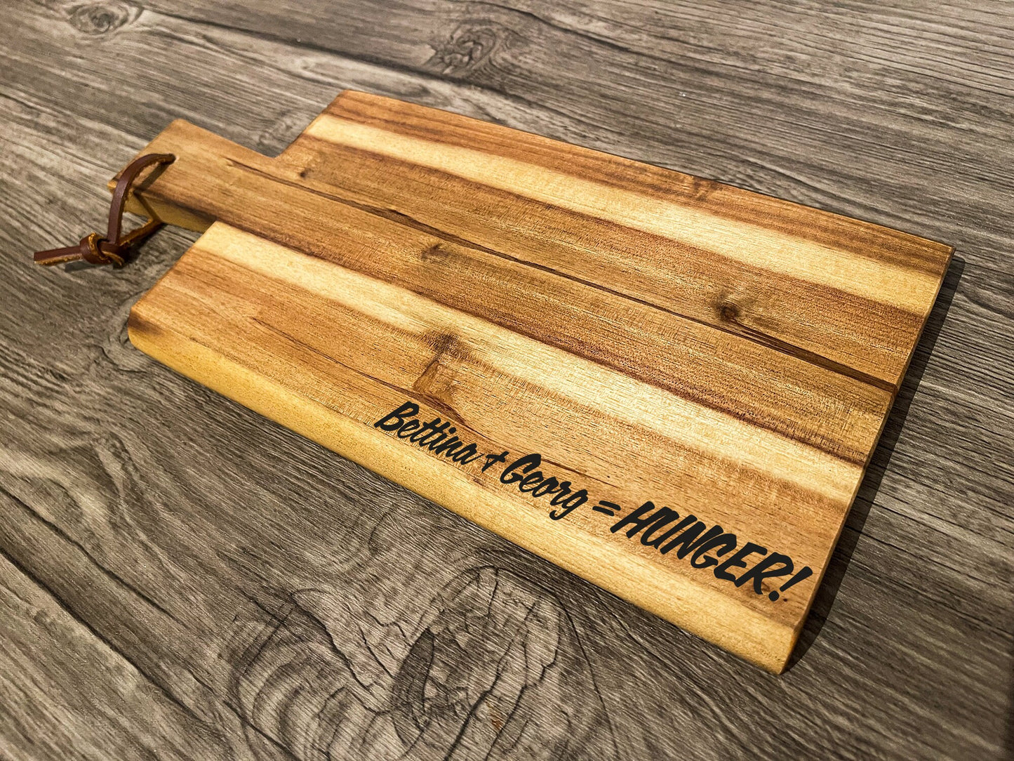 Personalized grill barbeque wooden board with desired text or name, snack board with handle, mountains, hiking, mountains, board with engraving