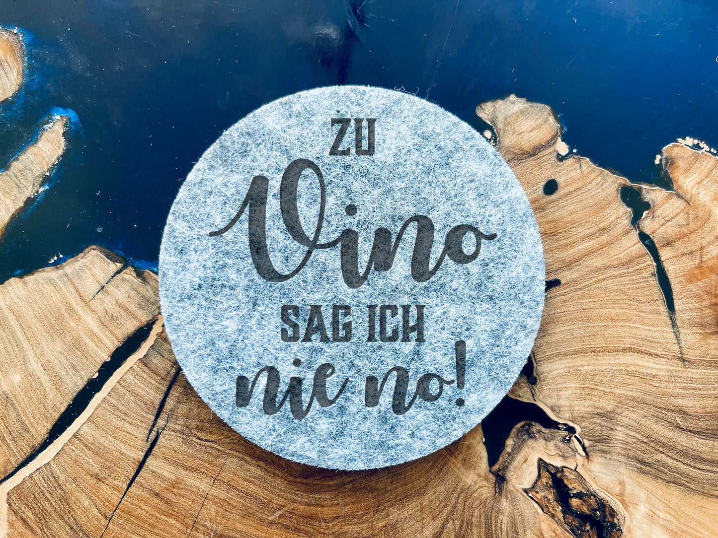 Personalisierte Filz-Untersetzer mit Name – Lustiges Geschenk für Weinliebhaber
