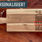 Personalisiertes Grillbrett Akazie – „Everybody Chill“ mit Wunschname | 3 Größen
