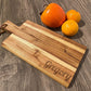 Personalisiertes Grill & BBQ Holzbrett Akazie – Vesperbrett mit Name & Griff